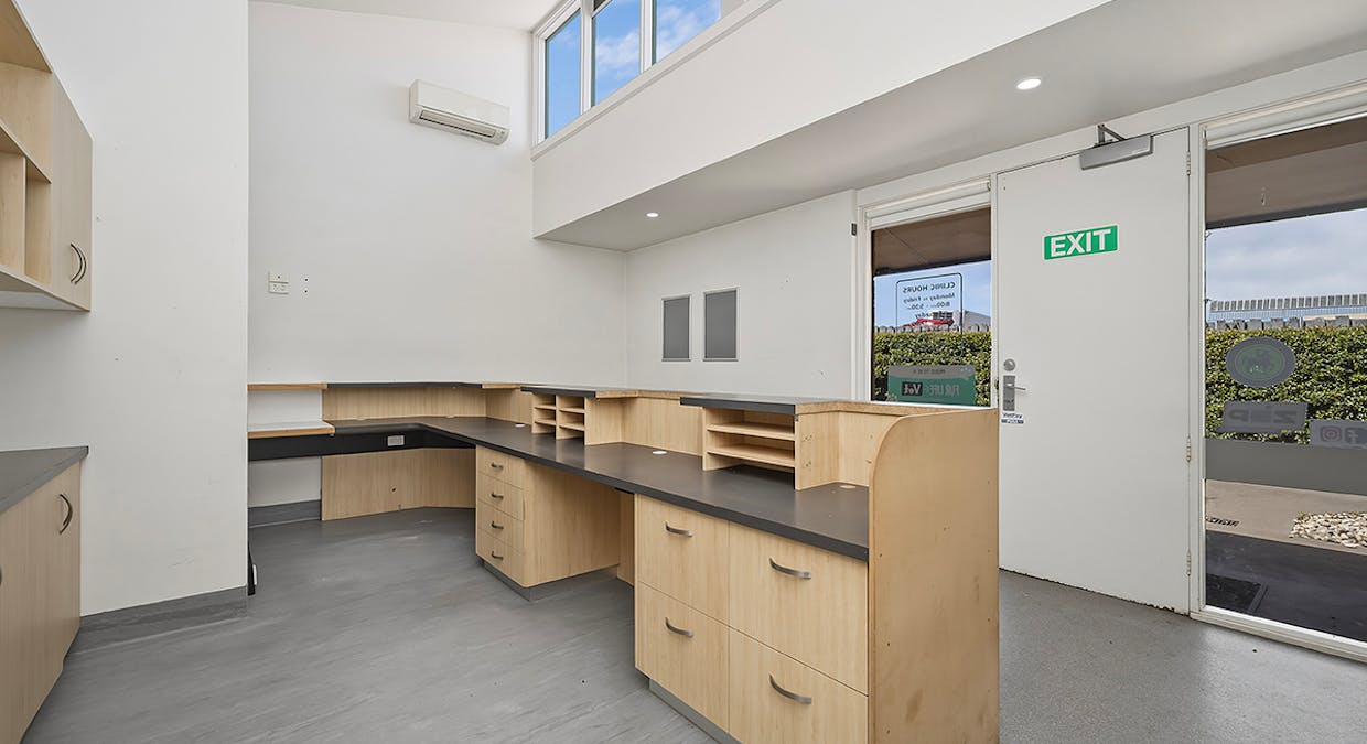 87 Cox Street, Hamilton, VIC, 3300 - Image 3