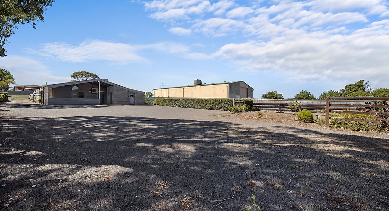 87 Cox Street, Hamilton, VIC, 3300 - Image 16