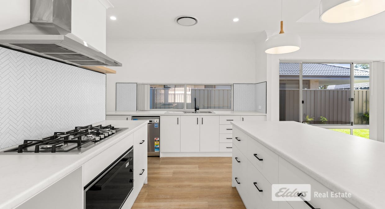 21 Atkins Road, Dalyellup, WA, 6230 - Image 2